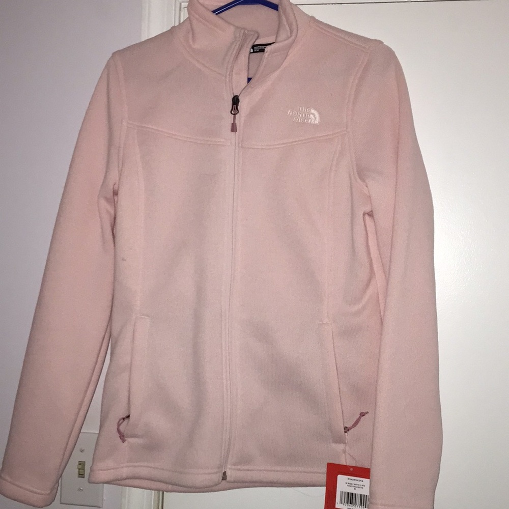 Light pink Maggy sweater north face jacket